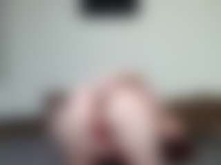 kyylierosse's Live Sex Cam Show