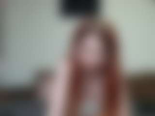 Live cam show with kyylierosse - Striptease MILF on StripNow