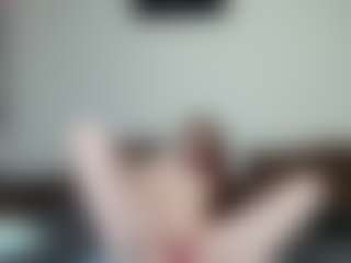 Live cam show with kyylierosse - New Blowjob on Camming Site