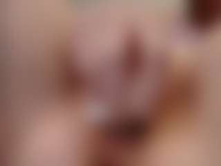Live cam show with kyylierosse - Petite on Camsoda
