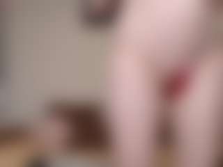 kyylierosse MILF webcam performer live streaming