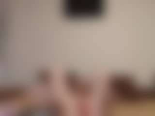 Live cam show with kyylierosse - Body Massage on CamwithHer
