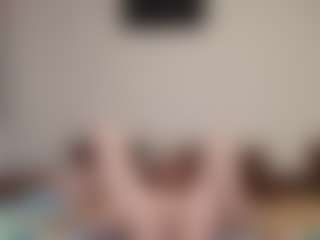 kyylierosse MILF webcam performer live streaming