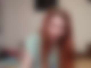 Live cam show with kyylierosse - Moaning on Livezox