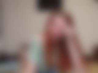 Live cam show with kyylierosse - Moaning on Nude Live Now