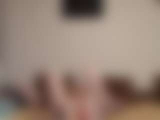 Live cam show with kyylierosse - Moaning on instabang