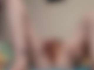 Live cam show with kyylierosse - Moaning on live18s.com