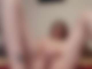 Live cam show with kyylierosse - Moaning on Camsoda