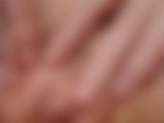 Live cam show with kyylierosse - Skinny MILF on Camsoda