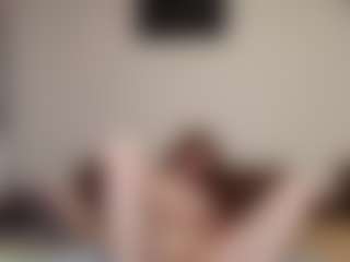 Live cam show with kyylierosse - Body Massage on Camsoda