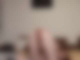 kyylierosse MILF webcam performer live streaming
