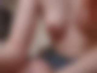 Live cam show with kyylierosse - Hairy Pussy on livesuperchat.net