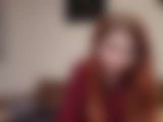 Spettacolo in cam dal vivo con kyylierosse - Moaning su Camsoda