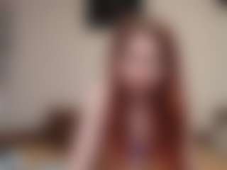 Spettacolo in cam dal vivo con kyylierosse - Fingers su Camsoda
