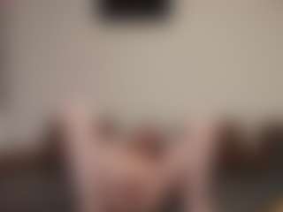 Live cam show with kyylierosse - Striptease MILF on Camsoda