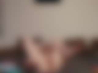 Live cam show with kyylierosse - Oil on Camsoda