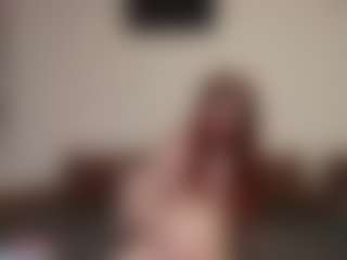kyylierosse MILF webcam performer live streaming
