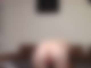 Live cam show with kyylierosse - Fingering on SpankPalCams