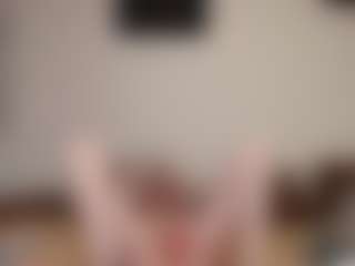 Live cam show with kyylierosse - Amateur MILF on Camsoda
