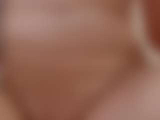 Live cam show with kyylierosse - Skinny MILF on Big Tits