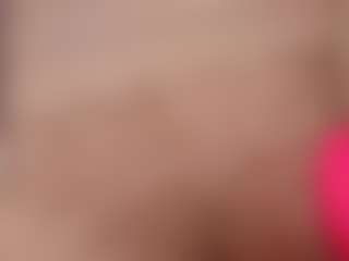 Live cam show with kyylierosse - Flashing on live.xheat.ai