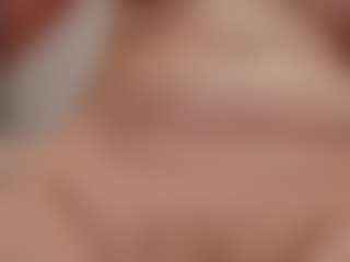 kyylierosse MILF webcam performer live streaming