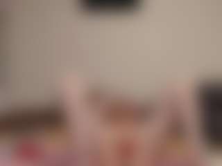 Live cam show with kyylierosse - Spank on Camiplay Live