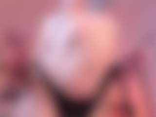 LizzCooper1's Live Sex Cam Show