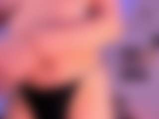 LizzCooper1's Live Sex Cam Show