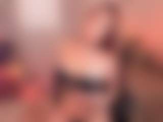 LizzCooper1's Live Sex Cam Show