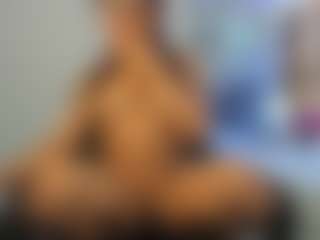 lunaa-foxx's Live Sex Cam Show