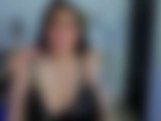 Live cam show with Manuella-Collins - New Shaved Pussy on Soda Cam