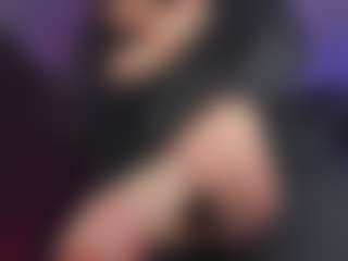 Live cam show with miiaastone - BBW on Camsoda