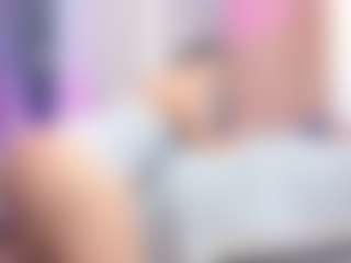 Live cam show with sofiaaroberts1 - Lush Brown Hair on https://playwithruby.com