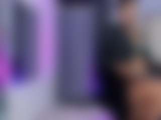 sofiaaroberts1's Live Sex Cam Show