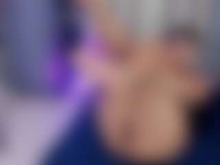 Live cam show with sofiaaroberts1 - Shaved Pussy on Camsoda