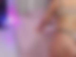 sofiaaroberts1's Live Sex Cam Show