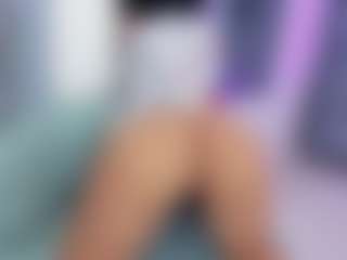 sofiaaroberts1's Live Sex Cam Show