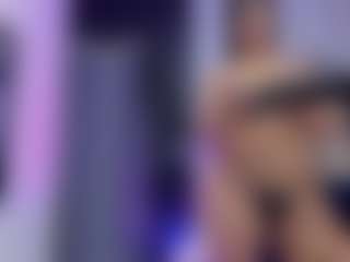 sofiaaroberts1's Live Sex Cam Show
