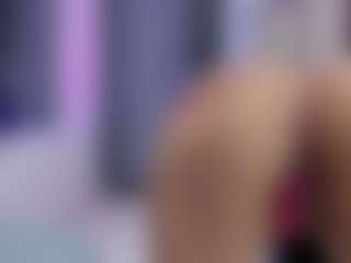 sofiaaroberts1's Live Sex Cam Show