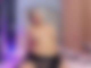sofiaaroberts1's Live Sex Cam Show