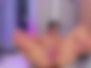 sofiaaroberts1's Live Sex Cam Show
