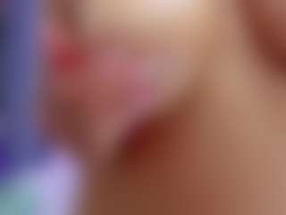Live cam show with sofiaaroberts1 - Striptease on Big Tits