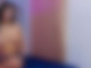 Live cam show with sofiaaroberts1 - Curvy Middle Aged on makecum.org