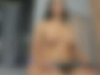 sofiaaroberts1 MILF webcam performer live streaming