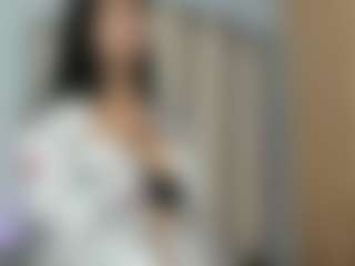 Live cam show with sofiaaroberts1 - Public Brown Hair on Camsoda