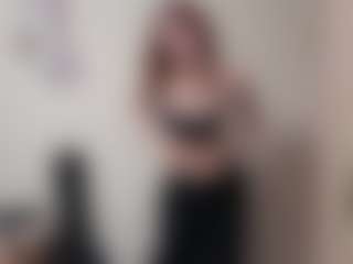 Live cam show with AlysonBetha - Average on madthumbs