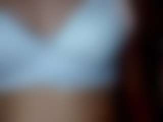 Live cam show with AlysonBetha - College Brown Hair on AdultVida.com