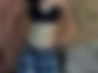 Live cam show with AlysonBetha - Middle Aged on TeamSkeetLive