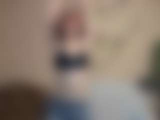Live cam show with AlysonBetha - Striptease Granny on Camsoda